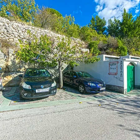 With Parking Space Brela, Makarska - 20223 Брела