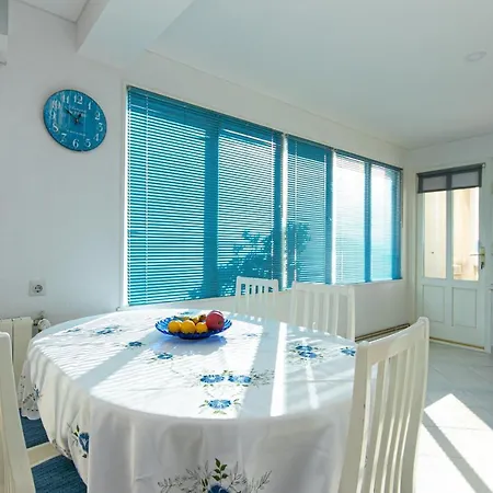 With Parking Space Brela, Makarska - 20223 Апартаменты Брела
