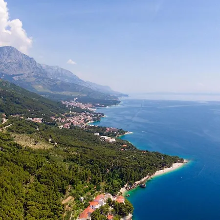 Апартаменты With Parking Space Brela, Makarska - 20223 *